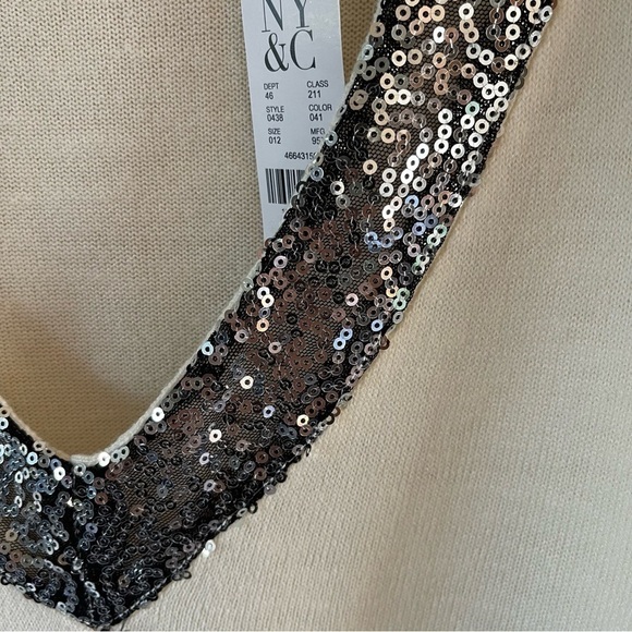 NWT New York & Co Cream Cold Shoulder Sweater v-neck silver sequin size XXL - Picture 4 of 11